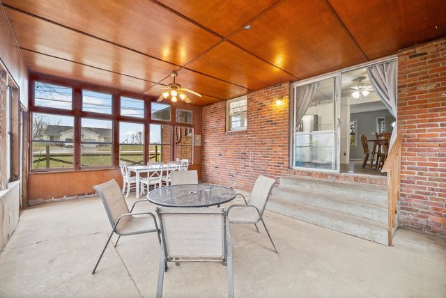 900 Pyle Ln, Hopkinsville, KY 42240