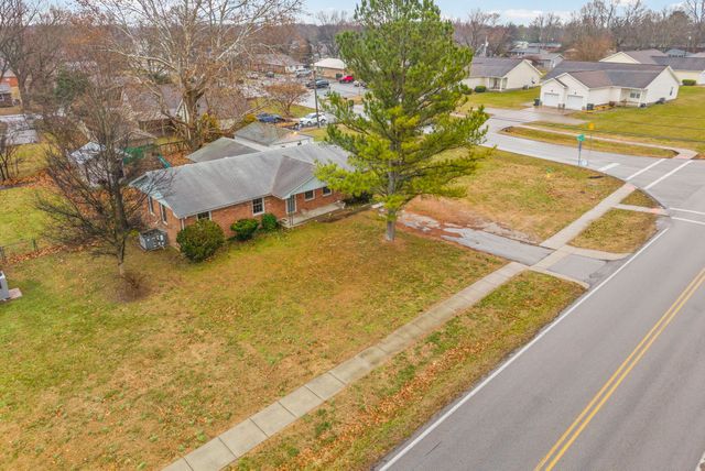 900 Pyle Ln, Hopkinsville, KY 42240