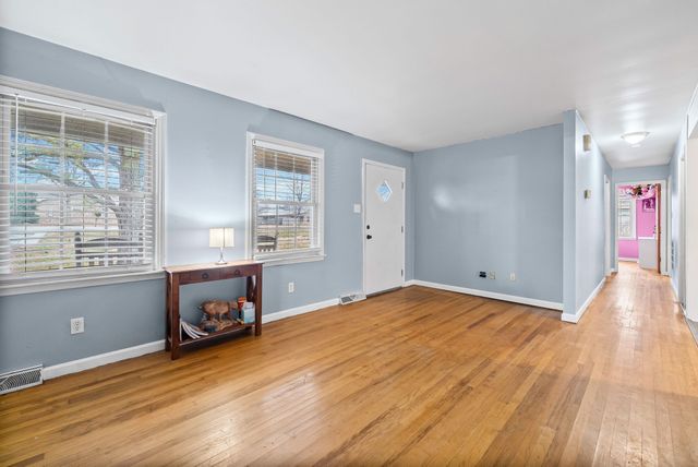 900 Pyle Ln, Hopkinsville, KY 42240