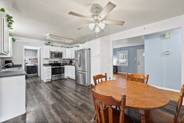 900 Pyle Ln, Hopkinsville, KY 42240