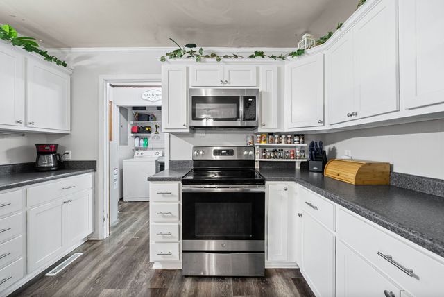 900 Pyle Ln, Hopkinsville, KY 42240