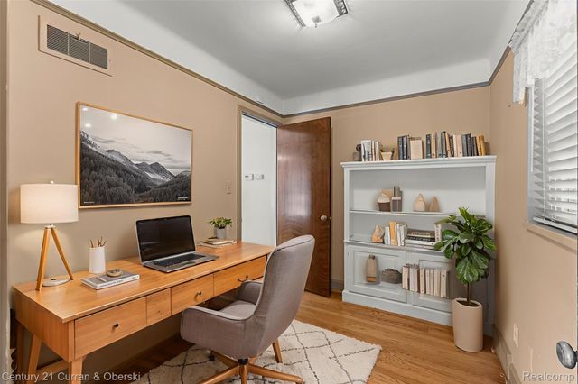 900 Meridan Street, Dearborn, MI 48124