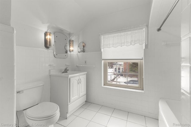 900 Meridan Street, Dearborn, MI 48124