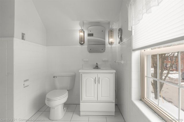 900 Meridan Street, Dearborn, MI 48124