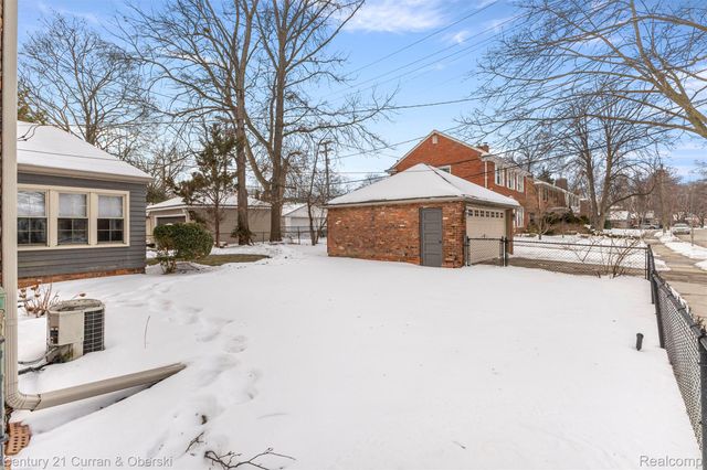 900 Meridan Street, Dearborn, MI 48124