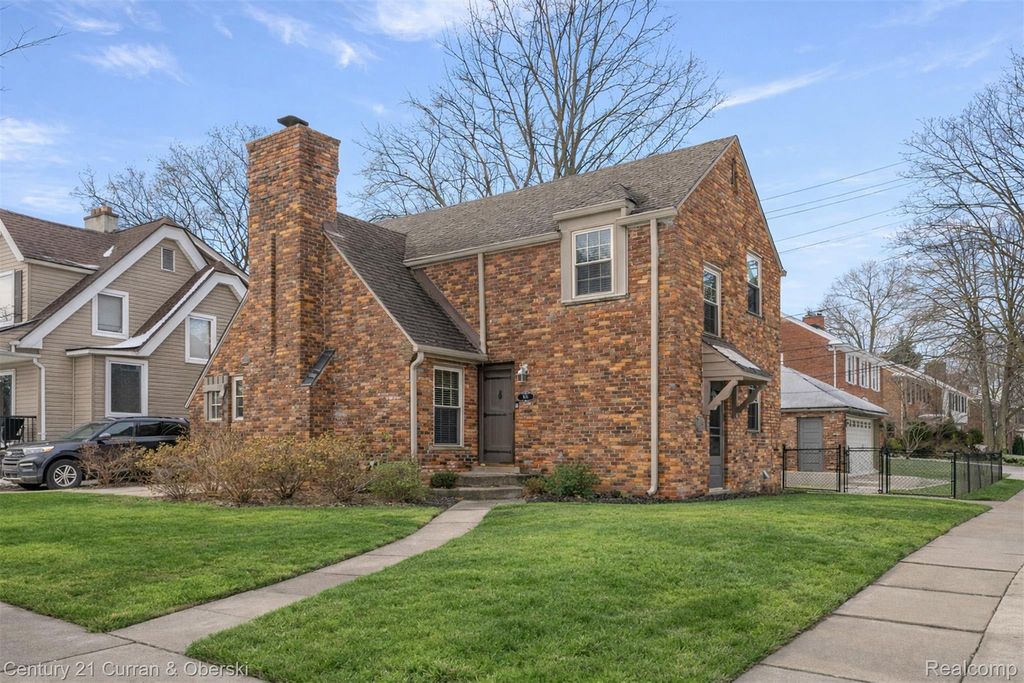 900 Meridan Street, Dearborn, MI 48124