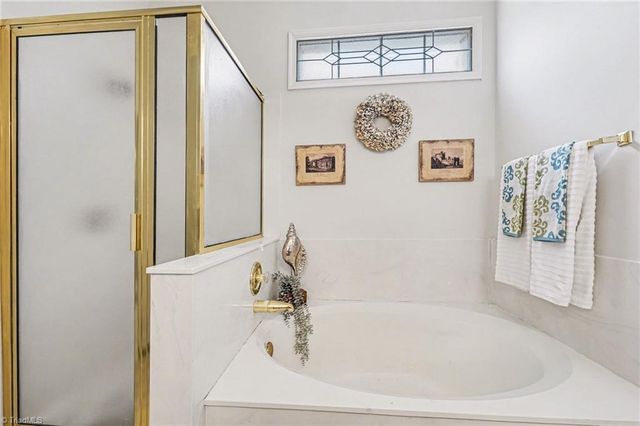 3608 Two Oaks Drive, Greensboro, NC 27410