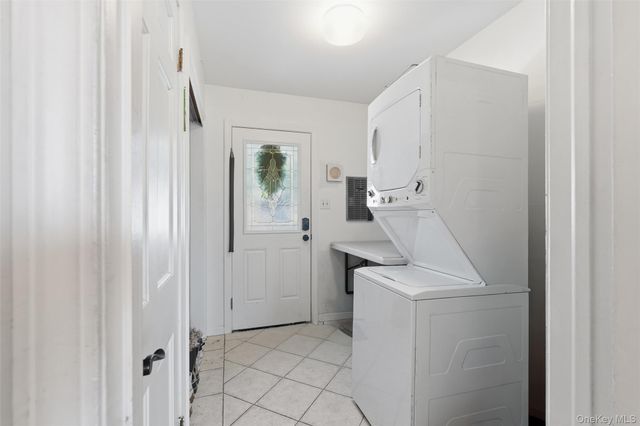 17 Birch Hill Road, Putnam Valley, NY 10579