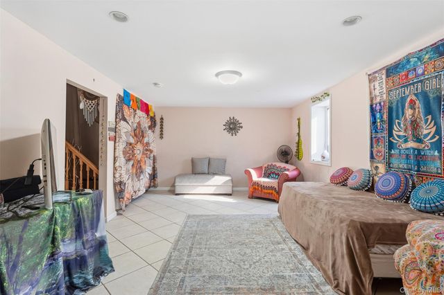 17 Birch Hill Road, Putnam Valley, NY 10579