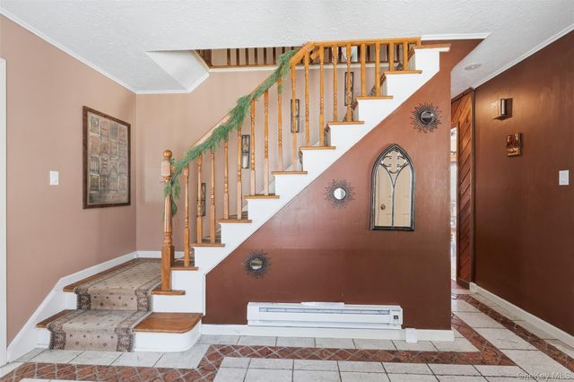 17 Birch Hill Road, Putnam Valley, NY 10579