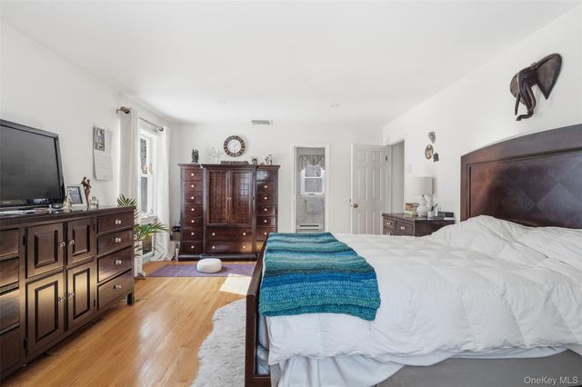 17 Birch Hill Road, Putnam Valley, NY 10579