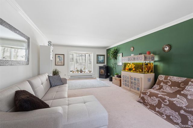 17 Birch Hill Road, Putnam Valley, NY 10579