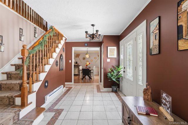 17 Birch Hill Road, Putnam Valley, NY 10579