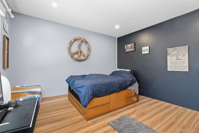 17 Birch Hill Road, Putnam Valley, NY 10579