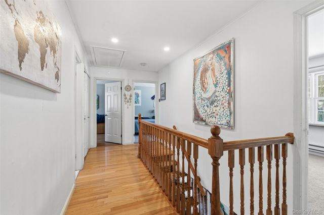 17 Birch Hill Road, Putnam Valley, NY 10579