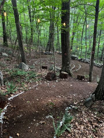 17 Birch Hill Road, Putnam Valley, NY 10579