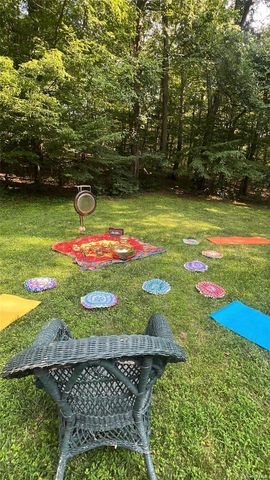 17 Birch Hill Road, Putnam Valley, NY 10579