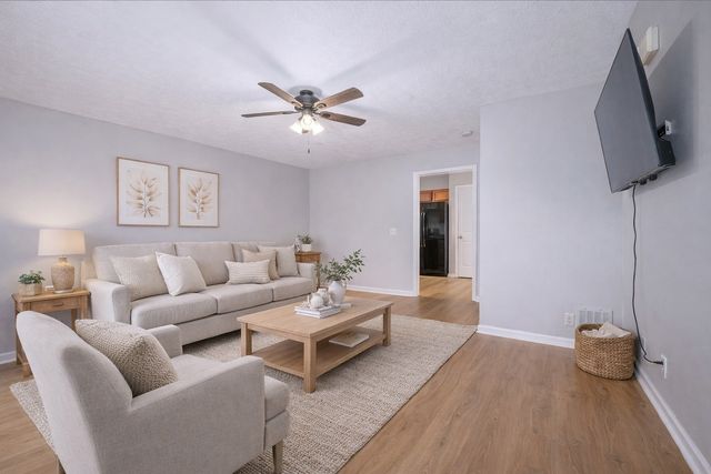 1209 Fall Pkwy, Murfreesboro, TN 37129