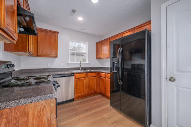 1209 Fall Pkwy, Murfreesboro, TN 37129