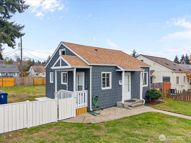 6031 S Oakes Street, Tacoma, WA 98409