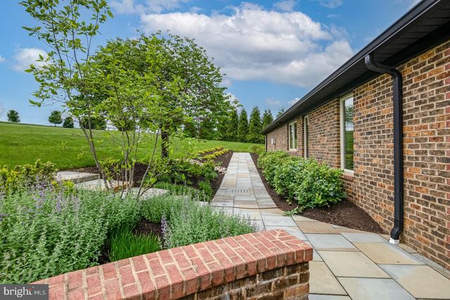 30 ANDES LN, Reading, PA 19608