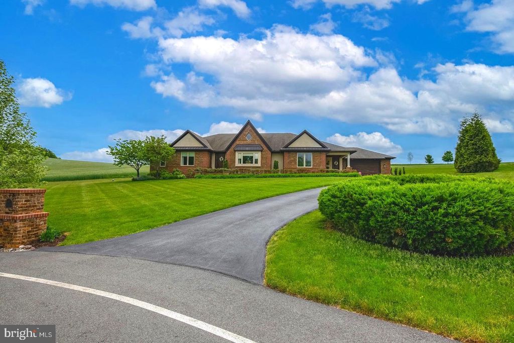 30 ANDES LN, Reading, PA 19608