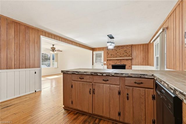 1024 Country Lane, Winston-salem, NC 27107