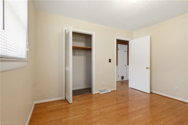 1024 Country Lane, Winston-salem, NC 27107