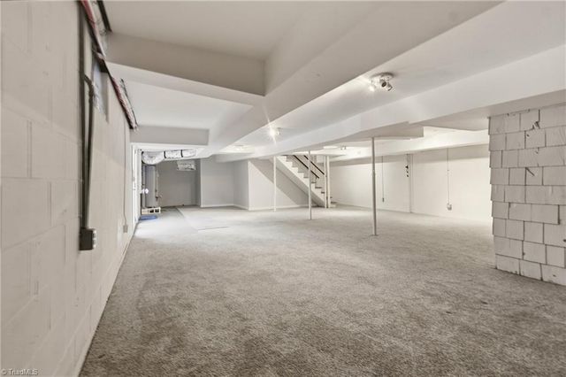 1024 Country Lane, Winston-salem, NC 27107