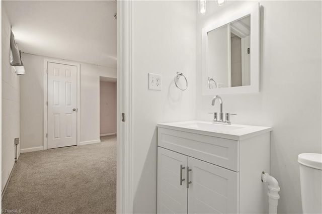 1024 Country Lane, Winston-salem, NC 27107