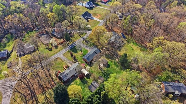 1024 Country Lane, Winston-salem, NC 27107