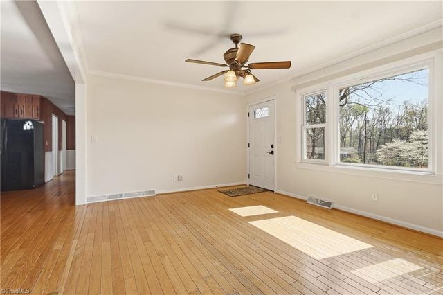 1024 Country Lane, Winston-salem, NC 27107