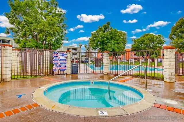 1010 E Washington Ave. 72, Escondido, CA 92025