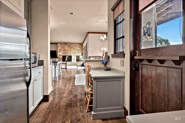 1810 N Valle Bello Way, Eagle, ID 83616