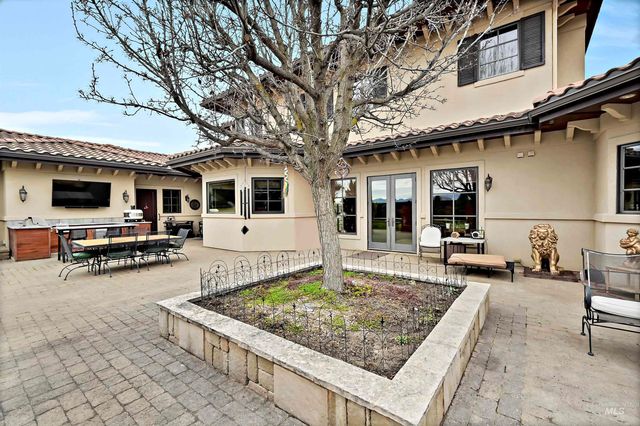 1810 N Valle Bello Way, Eagle, ID 83616