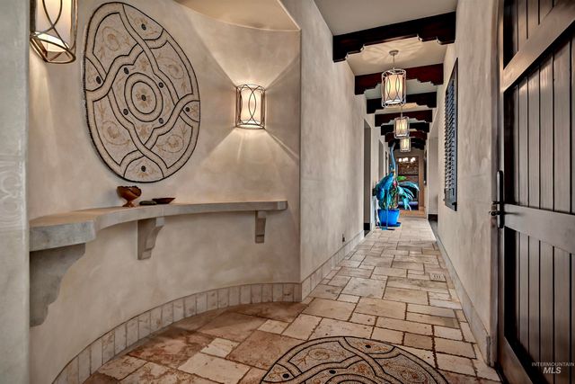 1810 N Valle Bello Way, Eagle, ID 83616