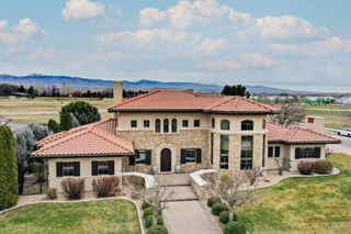 1810 N Valle Bello Way, Eagle, ID 83616