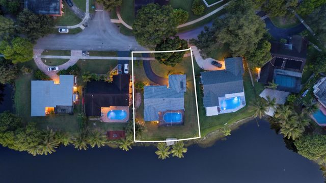 5152 SW 104th Avenue, Cooper City, FL 33328