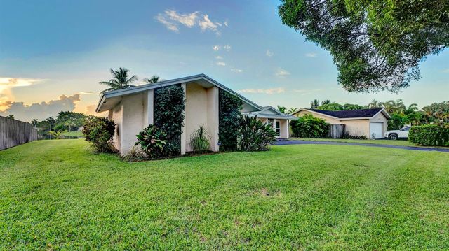 5152 SW 104th Avenue, Cooper City, FL 33328
