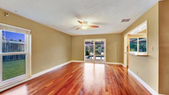 5152 SW 104th Avenue, Cooper City, FL 33328