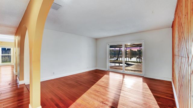 5152 SW 104th Avenue, Cooper City, FL 33328