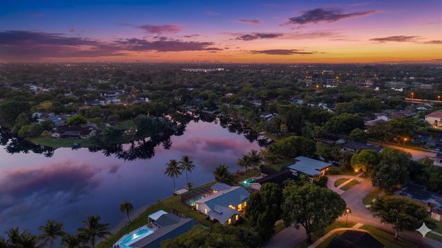 5152 SW 104th Avenue, Cooper City, FL 33328