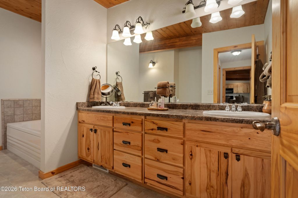 106723 U.S. 89, Etna, WY 83118 photo 11