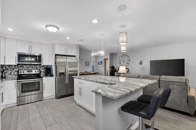 6277 Overland Place, Delray Beach, FL 33484