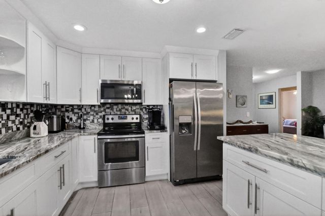 6277 Overland Place, Delray Beach, FL 33484