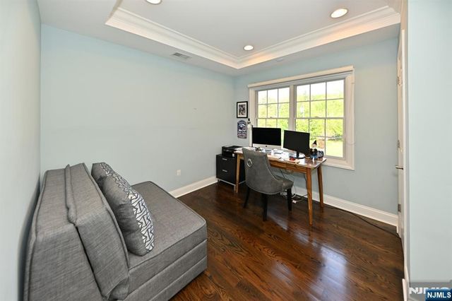 40 Plymouth Road, Hillsdale, NJ 07642