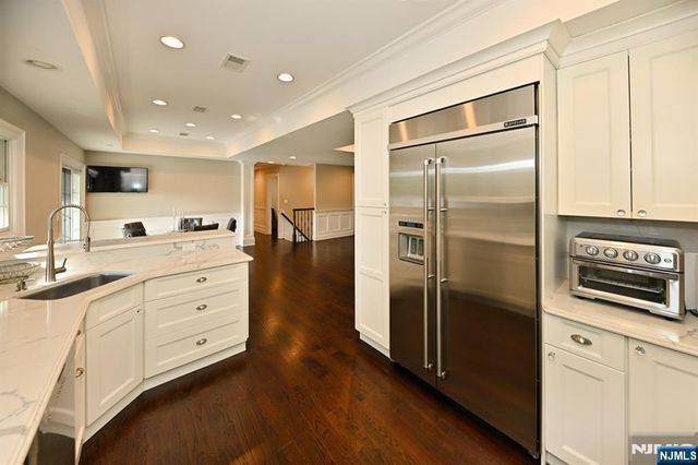 40 Plymouth Road, Hillsdale, NJ 07642