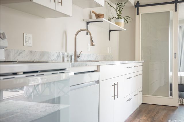 803 Waimanu Street 512, Honolulu, HI 96813