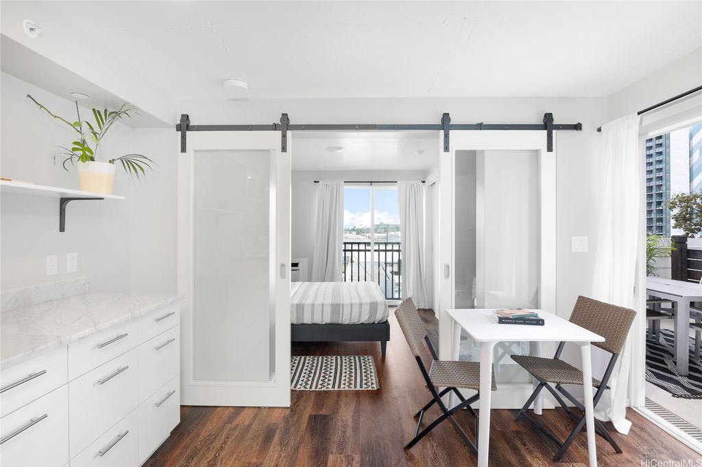 803 Waimanu Street 512, Honolulu, HI 96813