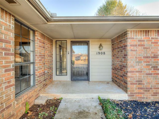 1908 Magnolia Lane, Edmond, OK 73013